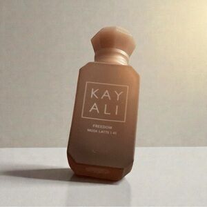 KAYALI Freedom Musk Latte Eau de Parfum 10 ml bottle